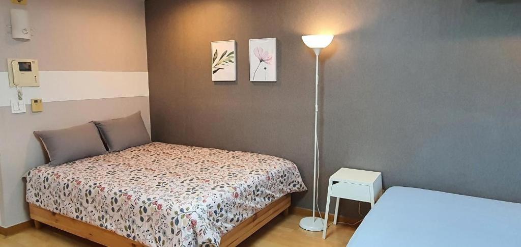 Jsm Studio Hongdae Сеул Экстерьер фото