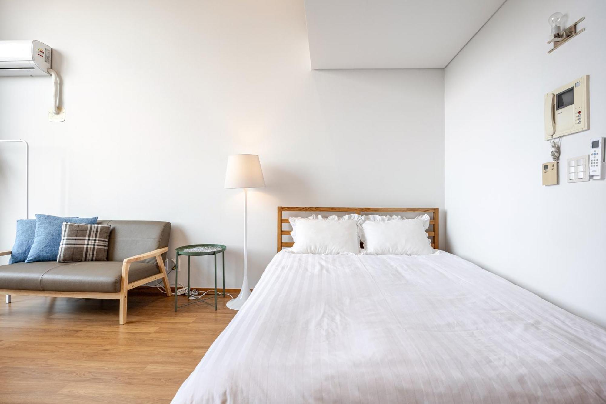 Jsm Studio Hongdae Сеул Экстерьер фото